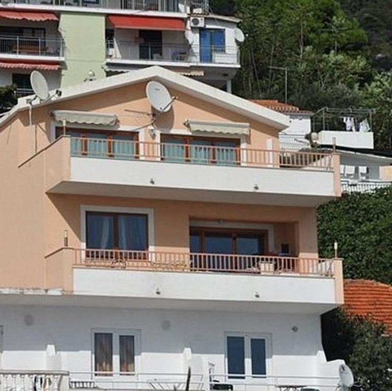 Riva Apartments Živogošće エクステリア 写真