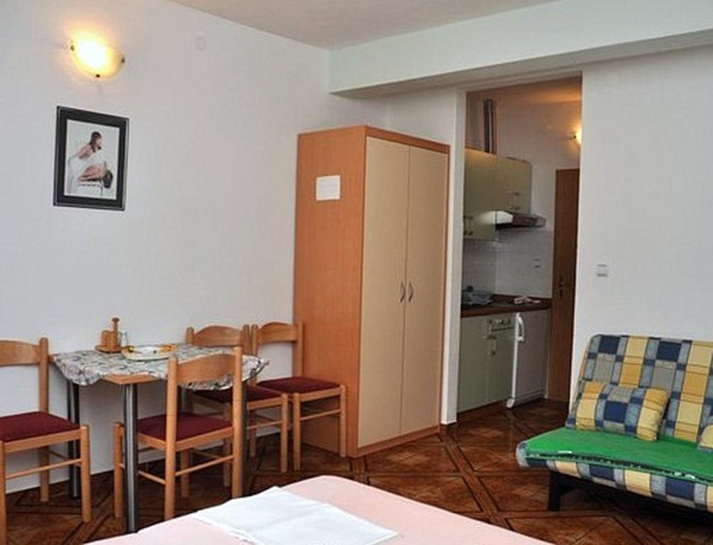 Riva Apartments Živogošće エクステリア 写真